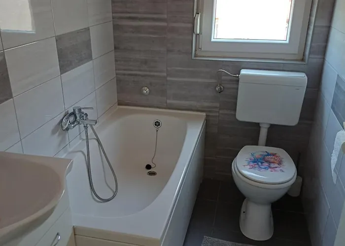 Ernesta Apartamento *