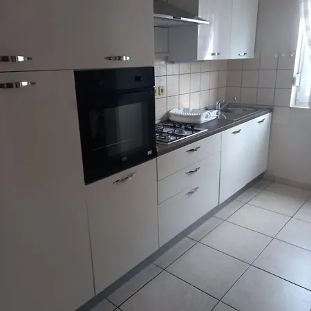 Ernesta Apartament *