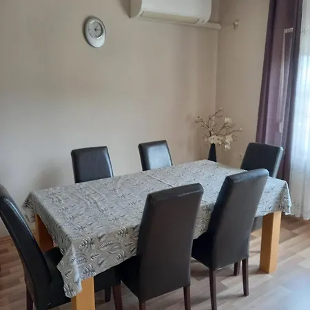 Ernesta Apartment