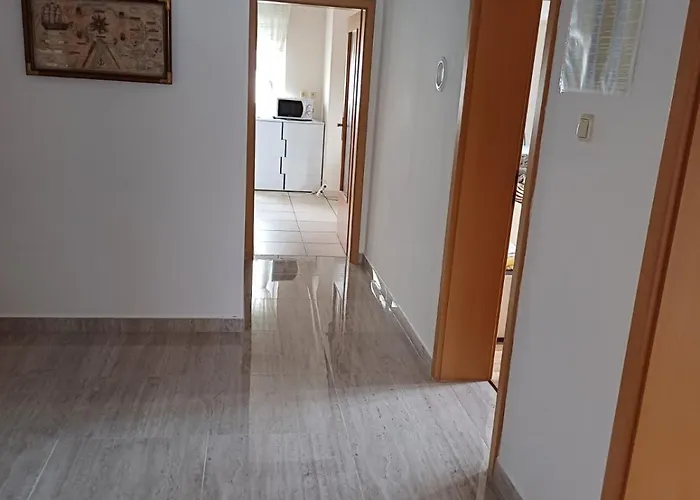 Ernesta Appartement *